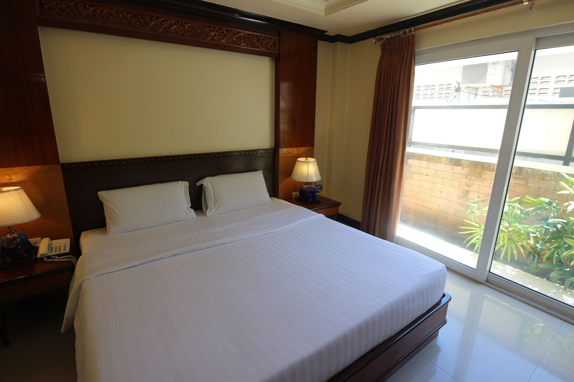 Phi Phi Hotel Esterno foto